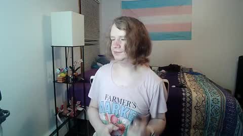 vanfairy526 online show from April 5, 2026, 9:39 am