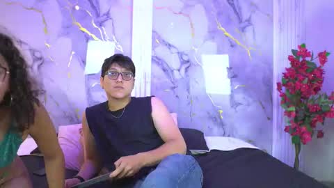 vanilla_hot_ online show from October 16, 2025, 1:45 pm