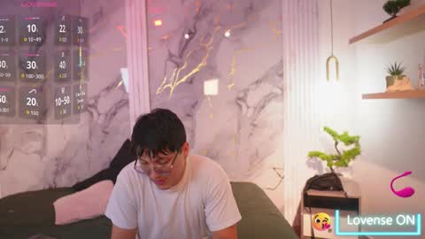vanilla_hot_ online show from January 13, 2026, 3:34 am