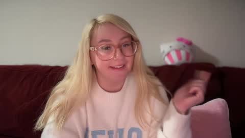 Snapshot of vanillapuddingpie chatting on January 23, 2025, 5:02 am vanillapuddingpie online show from January 23, 2025, 5:02 am