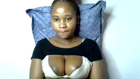 vanillavenus online show from November 2, 2025, 4:04 am