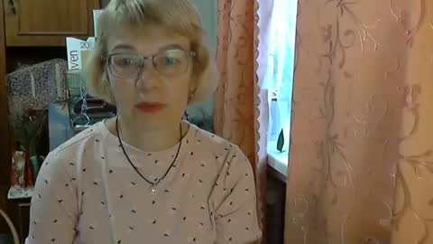 Vanillaxcreamy online show from December 3, 2024, 10:39 am
