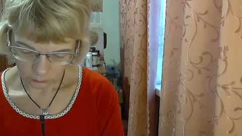 Vanillaxcreamy online show from December 10, 2024, 12:05 pm