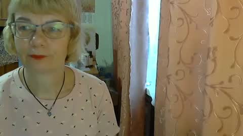 Vanillaxcreamy online show from December 12, 2024, 10:02 am
