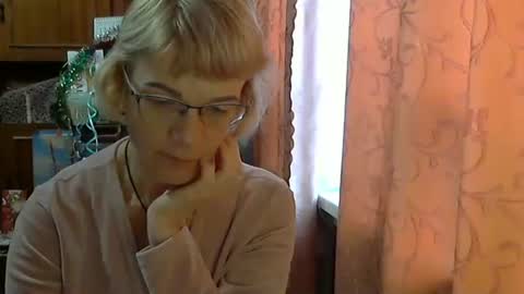 Vanillaxcreamy online show from December 20, 2024, 10:05 am