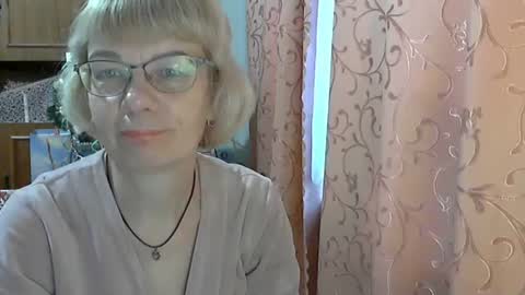 Vanillaxcreamy online show from December 21, 2024, 9:23 am