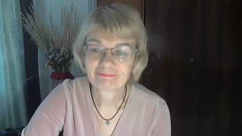 Vanillaxcreamy online show from December 30, 2024, 9:27 am