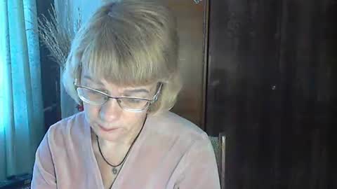 Vanillaxcreamy online show from January 8, 2025, 8:27 am