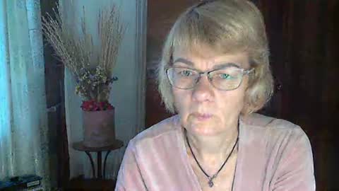 Vanillaxcreamy online show from January 12, 2025, 12:33 pm