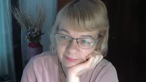 Vanillaxcreamy online show from January 13, 2025, 9:08 am