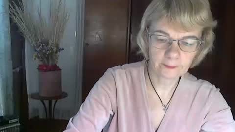 Vanillaxcreamy online show from January 20, 2025, 9:56 am