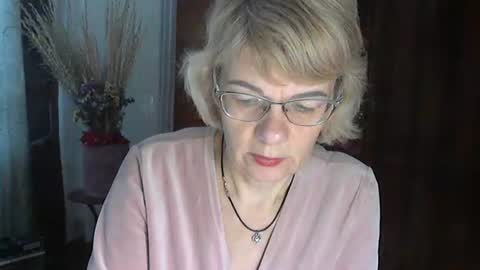 Vanillaxcreamy online show from January 24, 2025, 9:39 am