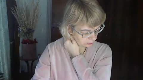 Vanillaxcreamy online show from January 27, 2025, 10:27 am