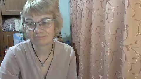 Vanillaxcreamy online show from February 16, 2025, 5:59 pm