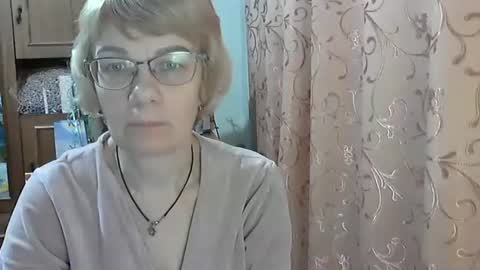 Vanillaxcreamy online show from February 20, 2025, 4:36 pm