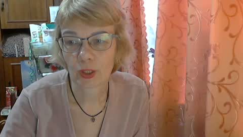 Vanillaxcreamy online show from February 25, 2025, 3:05 pm