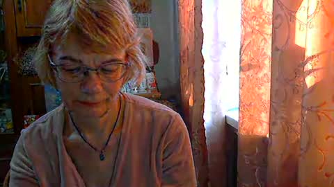 Vanillaxcreamy online show from February 26, 2025, 2:14 pm