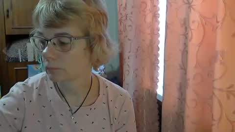 Vanillaxcreamy online show from March 3, 2025, 8:49 am