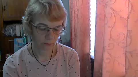 Vanillaxcreamy online show from March 5, 2025, 9:38 am