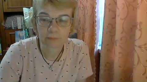 Vanillaxcreamy online show from March 6, 2025, 3:24 pm