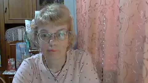 Vanillaxcreamy online show from March 9, 2025, 3:27 pm