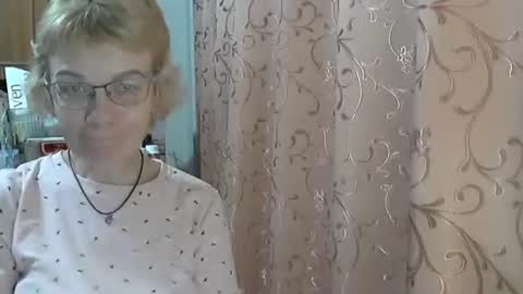 Vanillaxcreamy online show from March 10, 2025, 6:23 pm