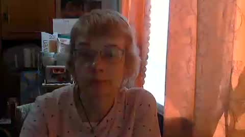 Vanillaxcreamy online show from March 12, 2025, 1:40 pm