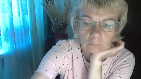 Vanillaxcreamy online show from September 25, 2025, 10:41 am