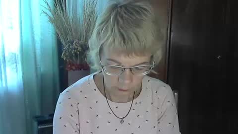 Vanillaxcreamy online show from September 29, 2025, 11:04 am