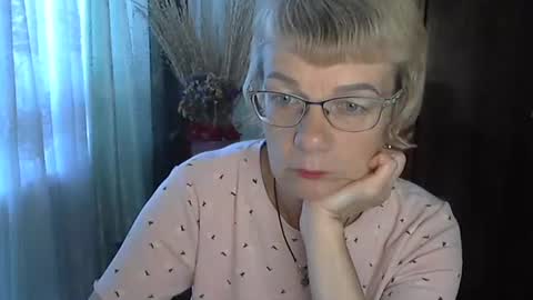 Vanillaxcreamy online show from October 9, 2025, 10:13 am