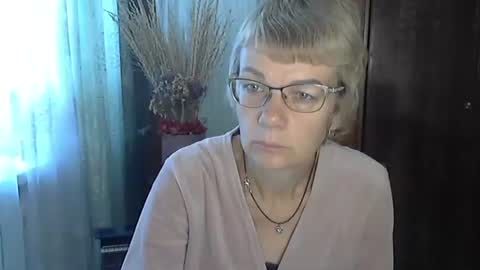 Vanillaxcreamy online show from October 11, 2025, 8:24 am