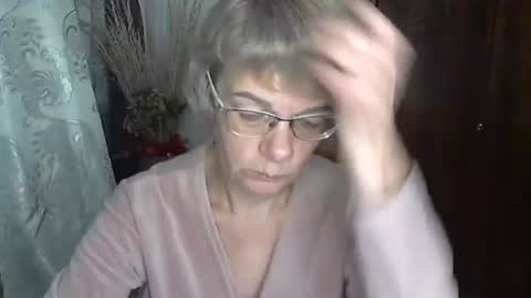 Vanillaxcreamy online show from November 19, 2025, 3:56 pm