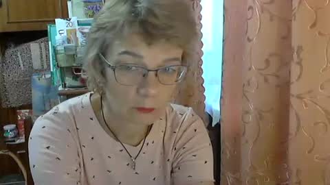 Vanillaxcreamy online show from December 4, 2025, 8:01 am