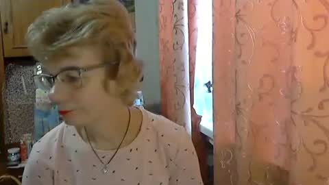 Vanillaxcreamy online show from December 15, 2025, 7:45 am