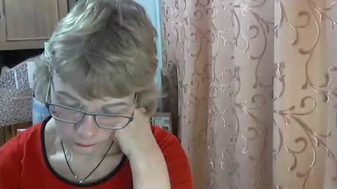Vanillaxcreamy online show from January 5, 2026, 6:22 pm