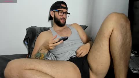 Van online show from March 2, 2025, 1:15 am