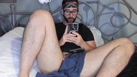 Van online show from October 29, 2025, 3:47 pm