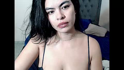 Snapshot of vannsexporn chatting on December 3, 2024, 2:03 am Vannesa online show from December 3, 2024, 2:03 am