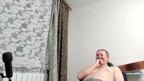 Snapshot of vano_822 chatting on February 27, 2025, 10:20 pm vano_822 online show from February 27, 2025, 10:20 pm