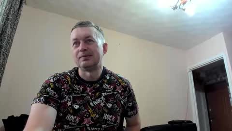 Snapshot of vano_822 chatting on September 9, 2025, 8:03 am vano_822 online show from September 9, 2025, 8:03 am