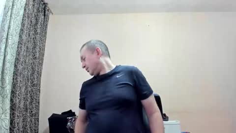 vano_822 online show from December 5, 2025, 8:34 am