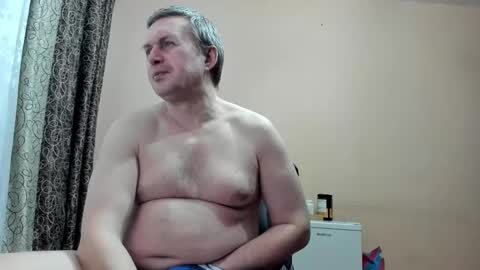 vano_822 online show from February 16, 2026, 10:06 pm