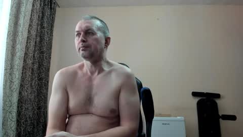 vano_822 online show from April 16, 2026, 8:04 am