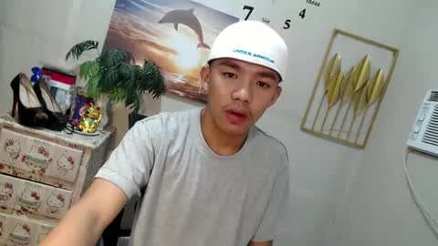 Snapshot of vanxxx2005 chatting on January 19, 2025, 7:47 pm vanxxx2005 online show from January 19, 2025, 7:47 pm