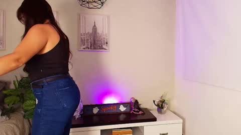 Victoria online show from October 30, 2025, 11:11 am