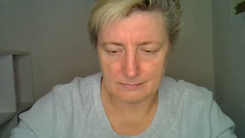 vea_motty online show from December 17, 2025, 7:36 am