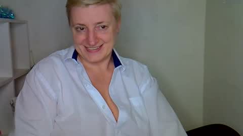 vea_motty online show from January 6, 2026, 8:34 pm