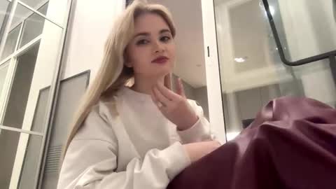 Monika online show from February 11, 2026, 1:16 pm