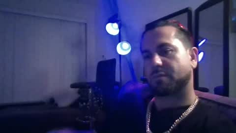 VeeDeeDuo online show from July 1, 2026, 8:49 am