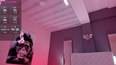 Snapshot of vega_roux chatting on December 14, 2024, 8:51 pm VEGA online show from December 14, 2024, 8:51 pm